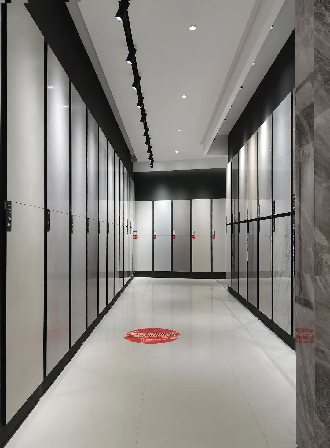 終端風采 | 強輝淮南旗艦店,中性格調,以藝術裝點設計(圖10) 終端風采 | 強輝淮南旗艦店,中性格調,以藝術裝點設計(圖10)