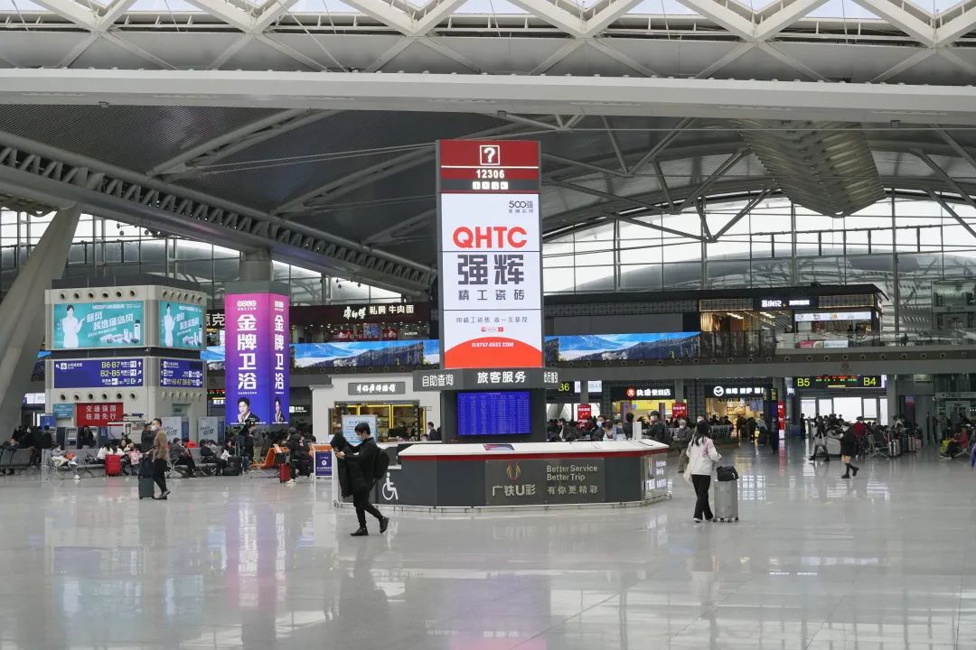 開年“第一炮”!強(qiáng)輝高鐵廣告開啟“霸屏”模式!(圖7) 開年“第一炮”!強(qiáng)輝高鐵廣告開啟“霸屏”模式!(圖7)