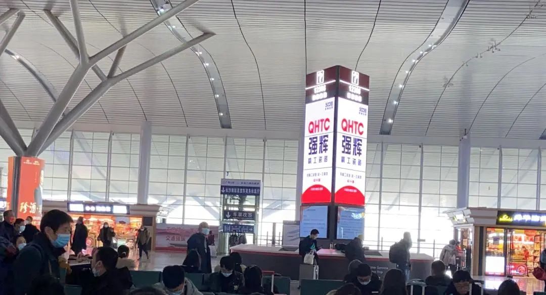 開年“第一炮”!強(qiáng)輝高鐵廣告開啟“霸屏”模式!(圖9) 開年“第一炮”!強(qiáng)輝高鐵廣告開啟“霸屏”模式!(圖9)