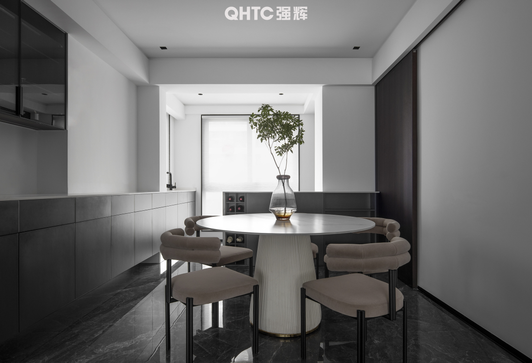 【第1輯】尋找摯美家 | 極簡黑白灰,永不落幕的經(jīng)典!(圖7) 【第1輯】尋找摯美家 | 極簡黑白灰,永不落幕的經(jīng)典!(圖7)