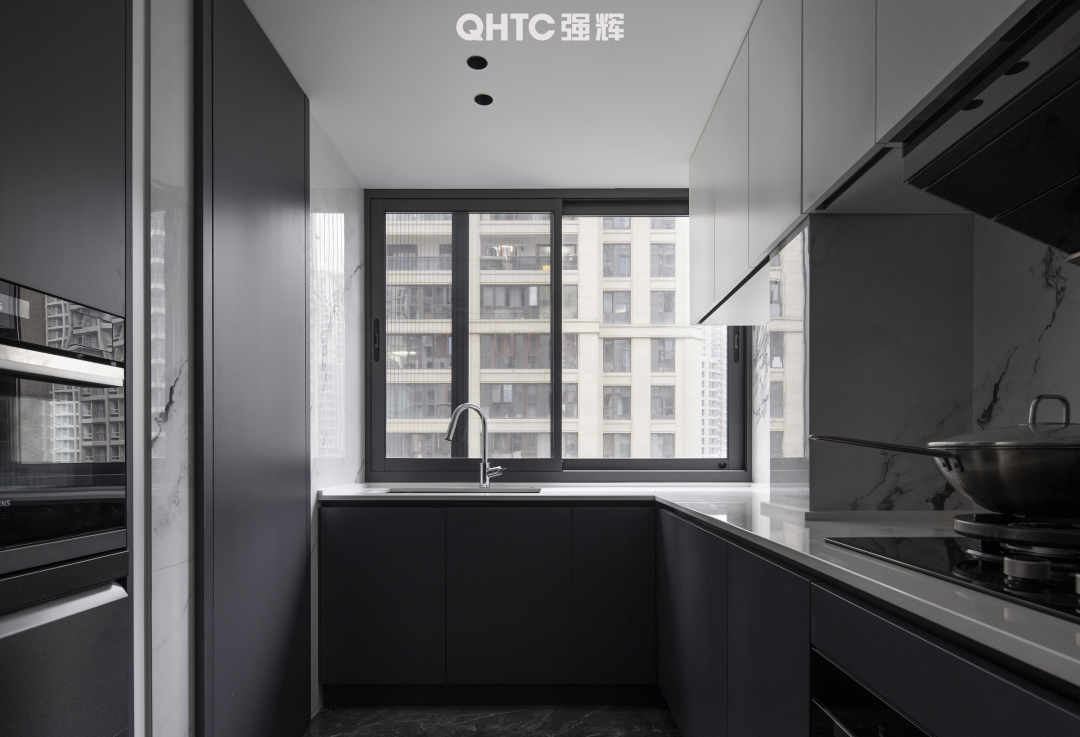 【第1輯】尋找摯美家 | 極簡黑白灰,永不落幕的經(jīng)典!(圖9) 【第1輯】尋找摯美家 | 極簡黑白灰,永不落幕的經(jīng)典!(圖9)