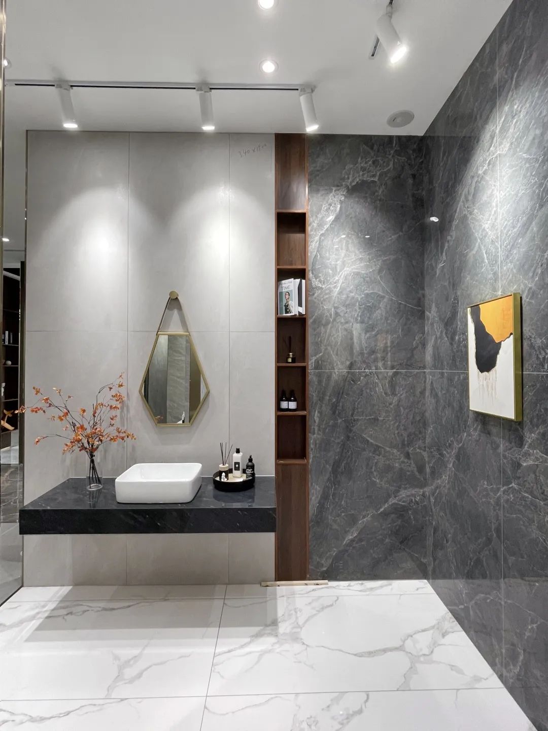 終端風(fēng)采 | 強(qiáng)輝武穴旗艦店,發(fā)現(xiàn)更多美的可能(圖12) 終端風(fēng)采 | 強(qiáng)輝武穴旗艦店,發(fā)現(xiàn)更多美的可能(圖12)