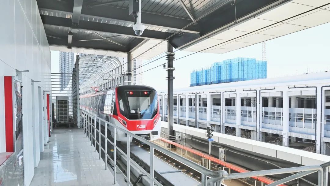 震撼亮相 | 強(qiáng)輝新一輪地鐵廣告霸氣上線(圖4) 圖片