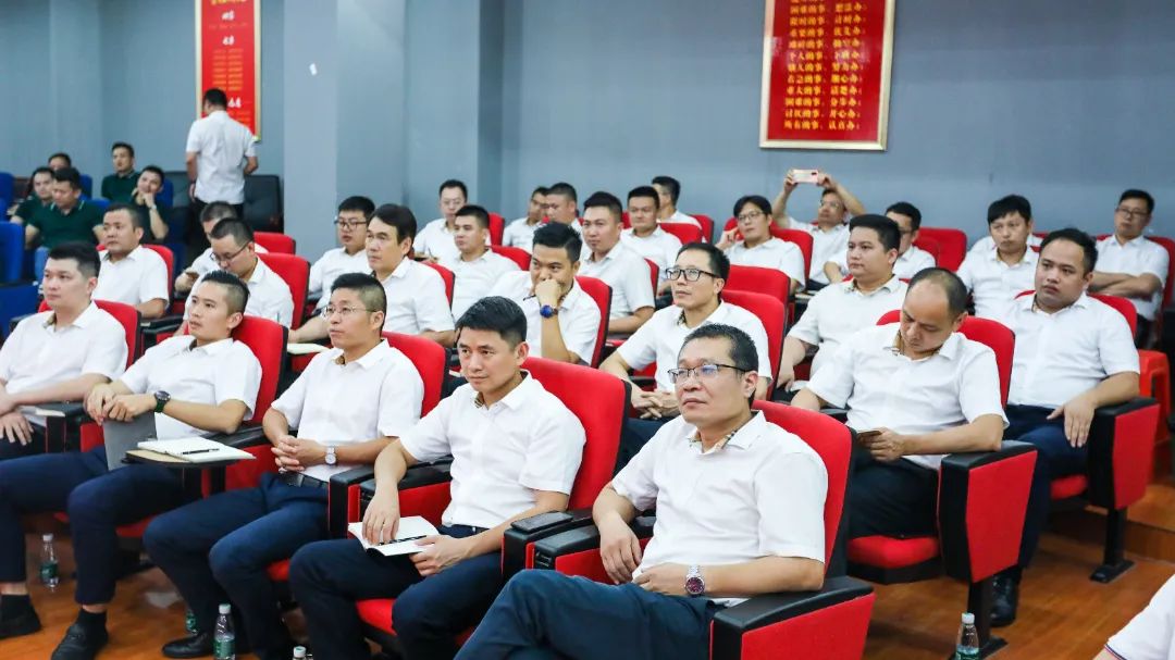 這一次，我們玩大的 | 強輝金九銀十無界增長營銷大會復盤會議順利舉辦(圖12)