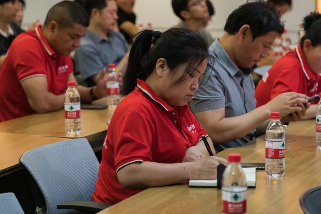 創變?賦能 | 2024強輝新品品鑒會暨區域培訓峰會鄭州站圓滿結束(圖8) 創變?賦能 | 2024強輝新品品鑒會暨區域培訓峰會鄭州站圓滿結束(圖8)