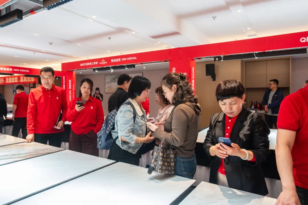 聚勢共鑒?標桿領航 | 強輝2025區域培訓峰會暨美學賦能行動晉江站圓滿落幕(圖35)