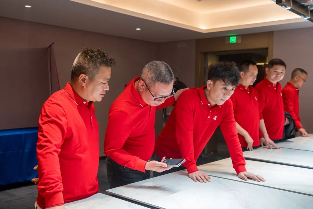 聚勢共鑒?標桿領航 | 強輝2025區域培訓峰會暨美學賦能行動晉江站圓滿落幕(圖36)