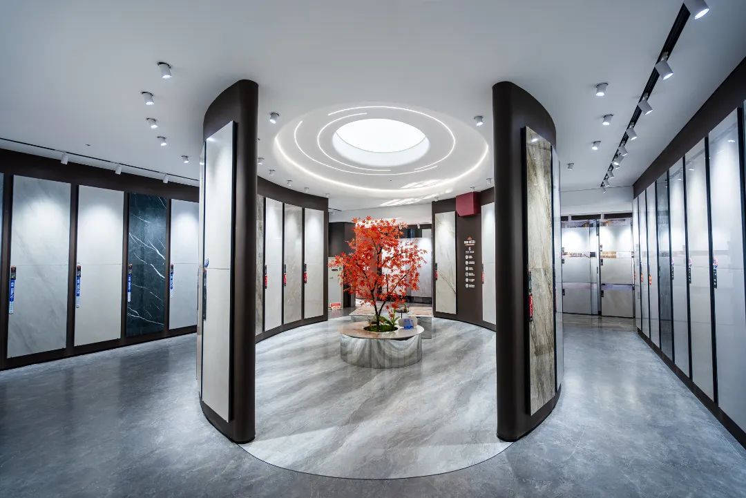 終端風采 | 強輝晉江旗艦店,品味質(zhì)感大師館,打卡美學(xué)新坐標(圖10) 終端風采 | 強輝晉江旗艦店,品味質(zhì)感大師館,打卡美學(xué)新坐標(圖10)