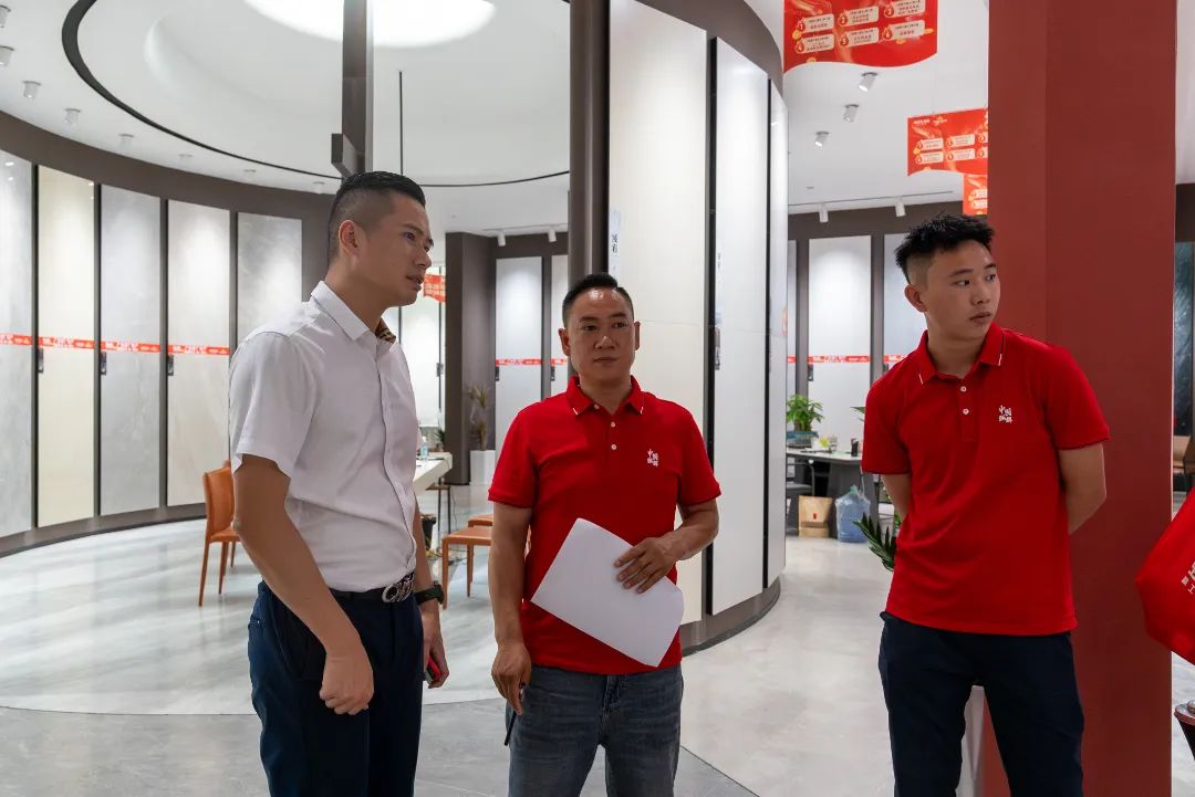 聚勢共鑒?標桿領(lǐng)航 | 強輝2025區(qū)域培訓峰會暨美學賦能行動貴陽站順利結(jié)束!(圖23) 聚勢共鑒?標桿領(lǐng)航 | 強輝2025區(qū)域培訓峰會暨美學賦能行動貴陽站順利結(jié)束!(圖23)